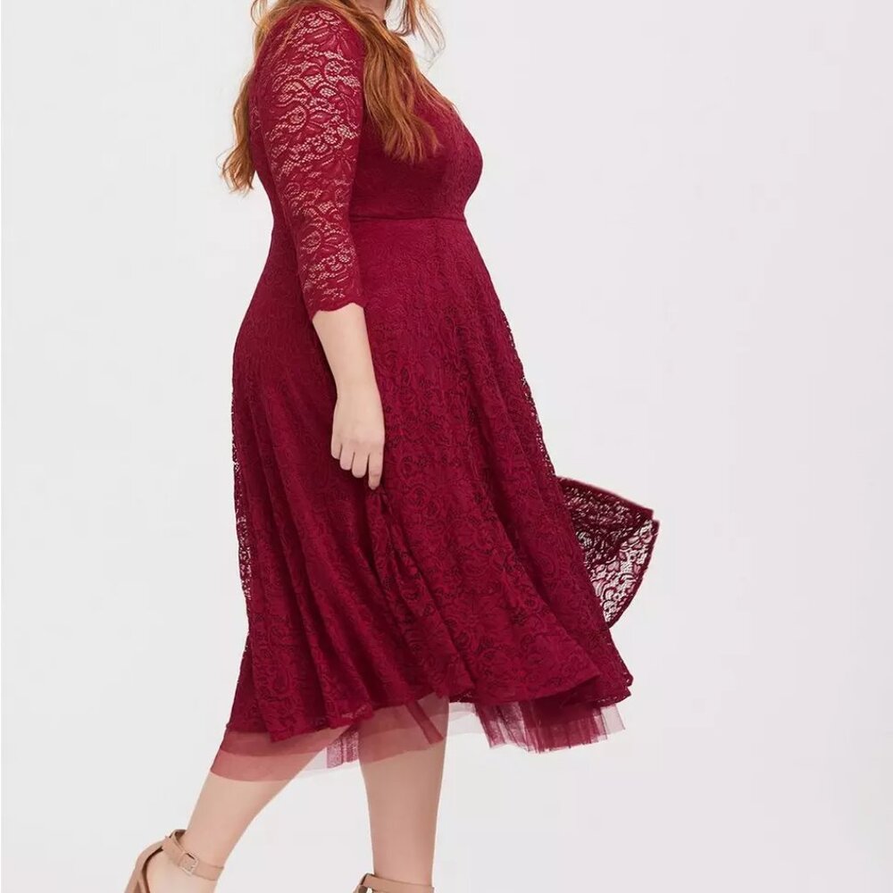 NWT Torrid Midi Lace Dress - Picture 3 of 5